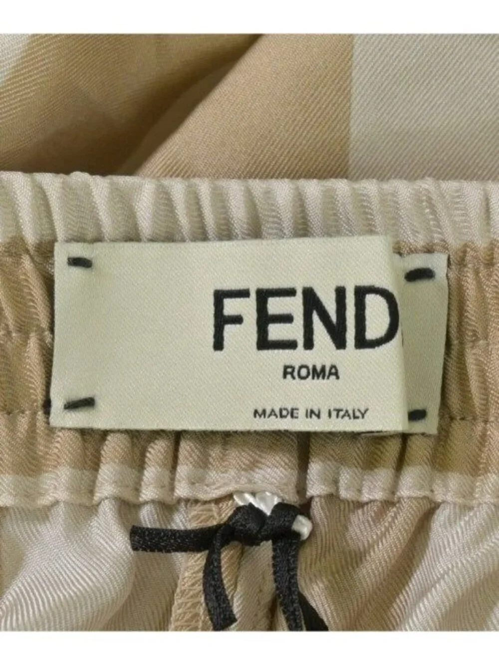 Fendi Shorts Beige